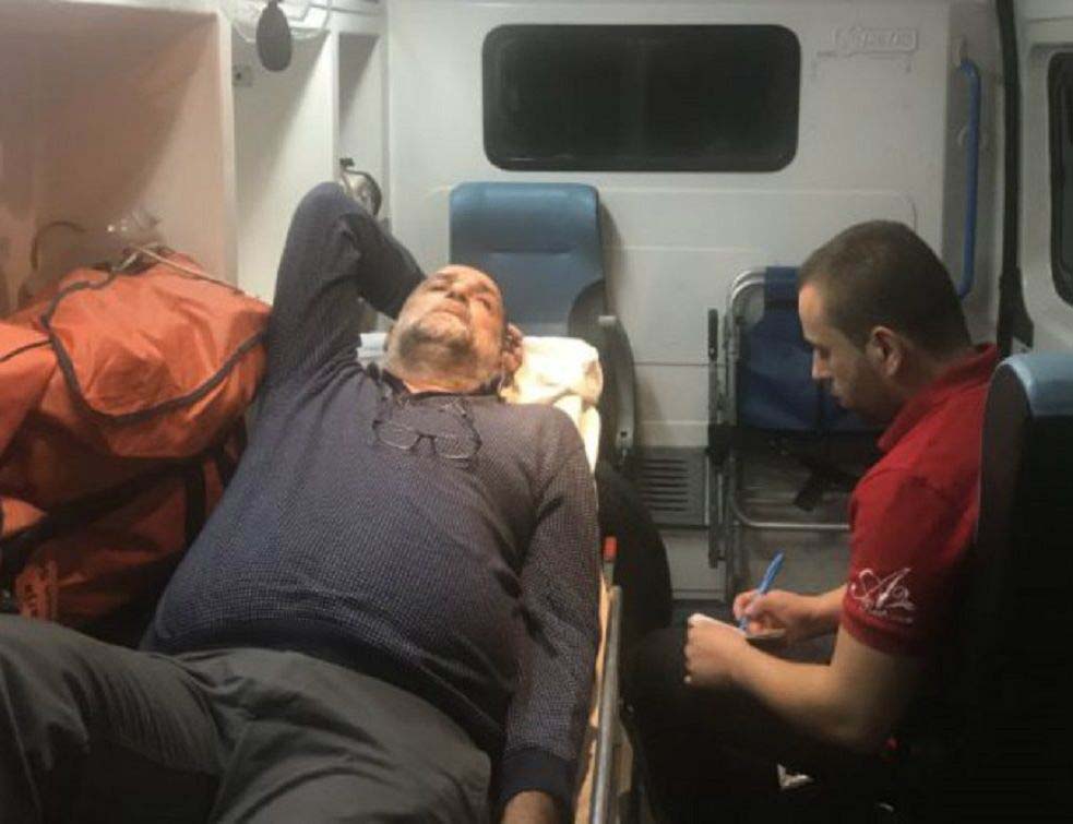 Да је новинар ПИНКА, било би другачије: Вукашину Обрадовићу ПОЗЛИЛО, па ХОСПИТАЛИЗОВАН; Полиција дошла да му МЕРИ ПРИТИСАК?!